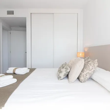 Global Properties, Nuevo Con Terraza En Gran Canet Residencial *